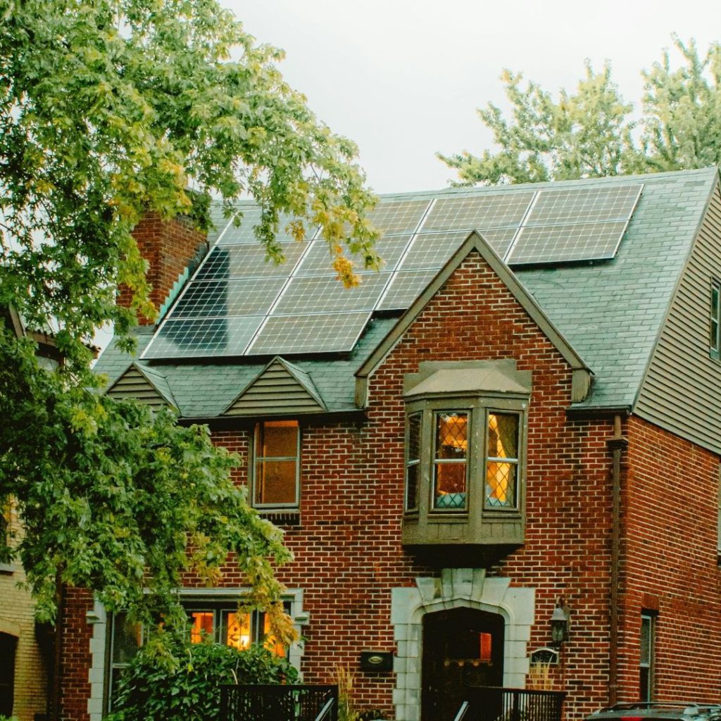 Solar Panels on Slate Roofs: Feasibility and Solutions